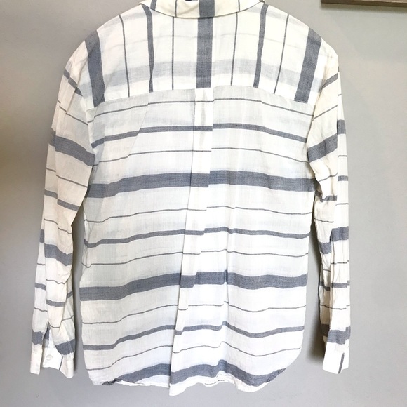 Lucky Brand Pullover Top - Picture 2 of 3